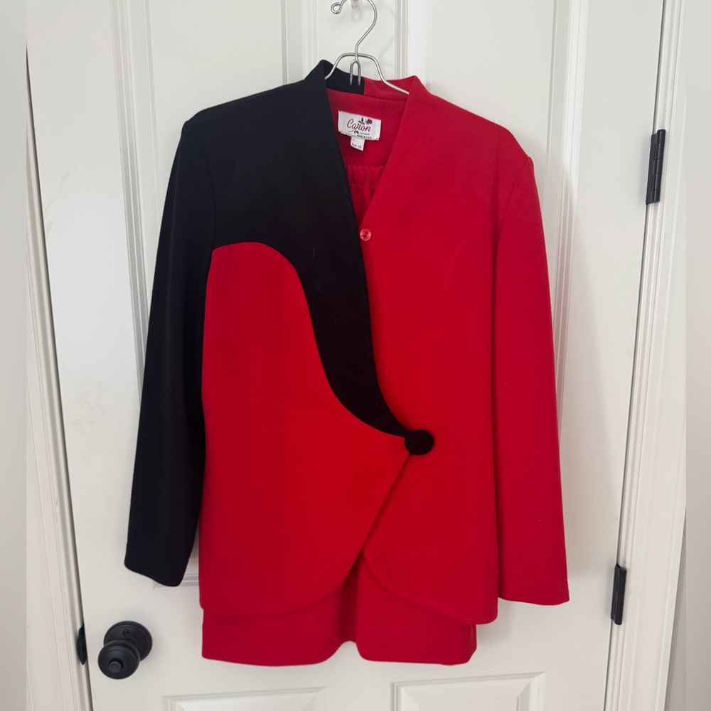 CARON Black & Red Women's 2 PIECE SUIT JACKET & SKIRT